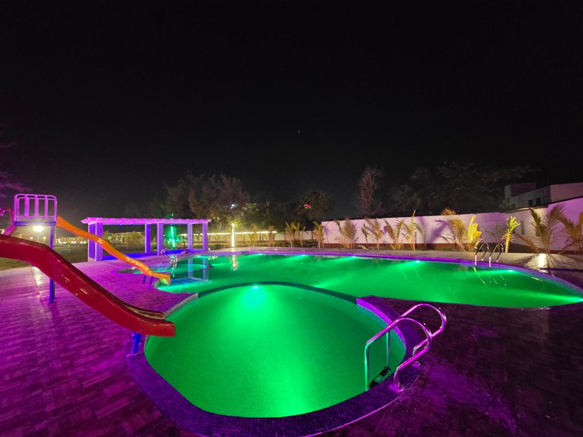 Ricardo Beach Resort Mandarmani Buitenkant foto