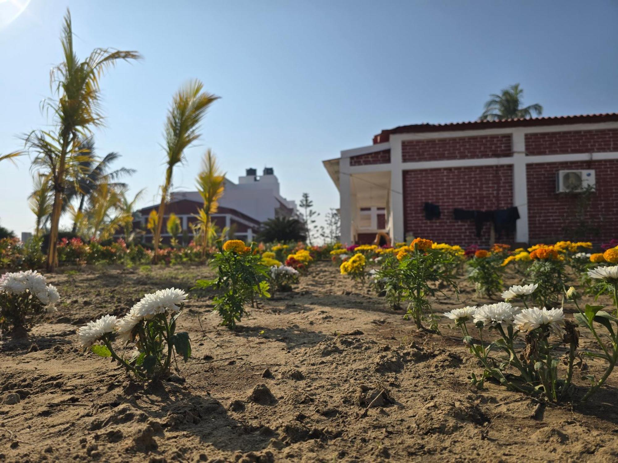 Ricardo Beach Resort Mandarmani Buitenkant foto